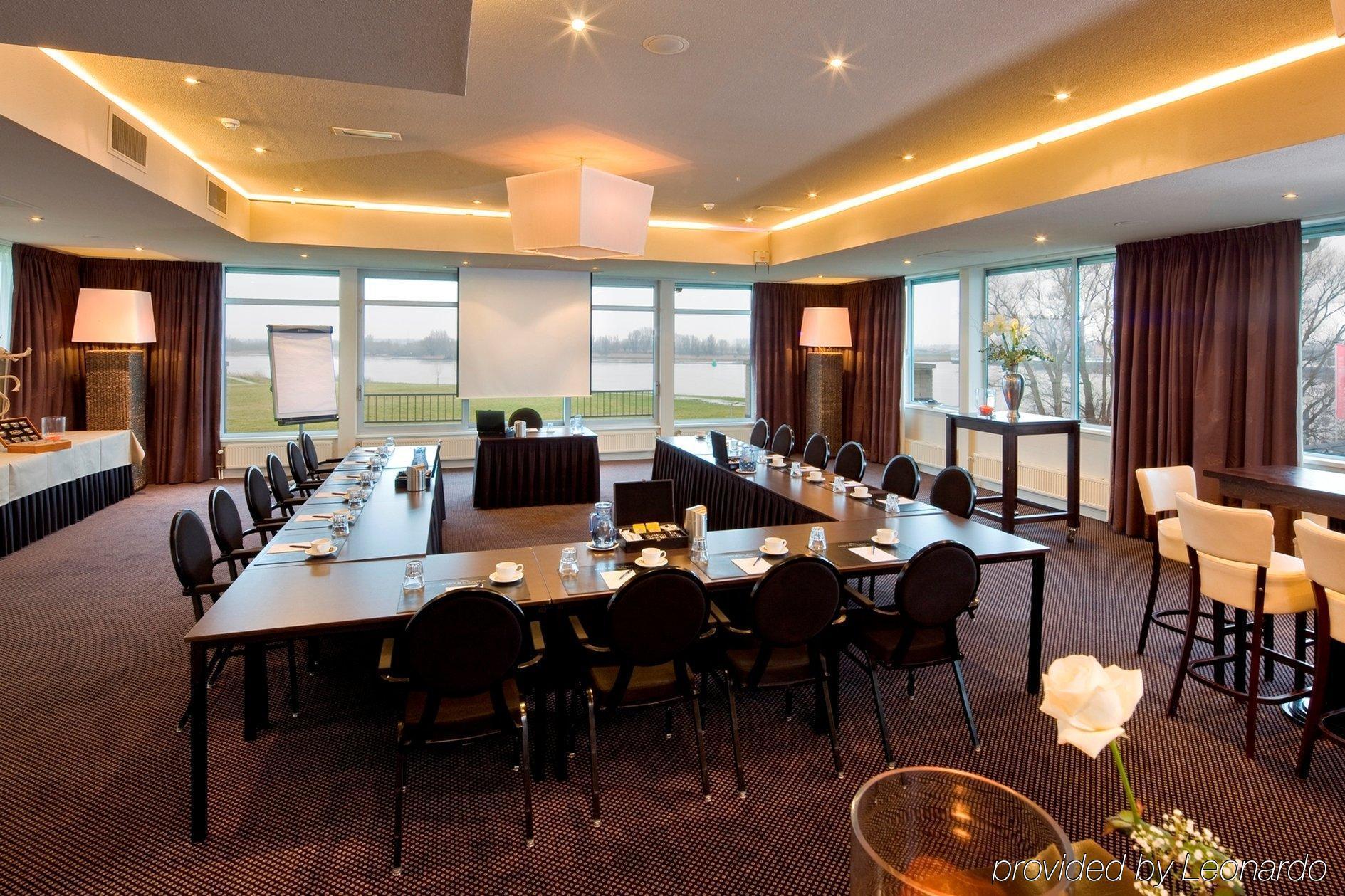 Van Der Valk Hotel Ara Zwijndrecht Exterior photo